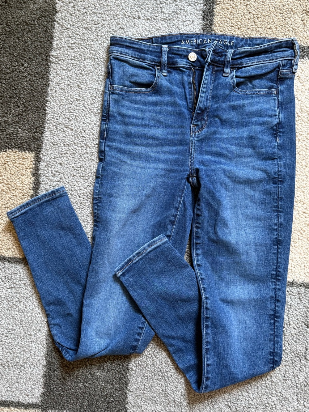 American Eagle Outfitters Women’s hi rise jeans